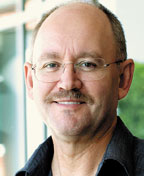 Разработка плана внутренней перестройки компании Red Hat возложена на плечи ветерана Ника ван Вика, проработавшего в отрасли ИТ более трех десятилетий