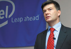 Дмитрий Конаш полагает, что компьютеризация поможет бороться с ростом численности нетрудоспособного населения