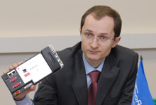 Юрий Якшин: "В прошедшем году доходы за счет поставок базовых аппаратных и системных программных средств ВКТ более чем на четверть превысили соответствующие показатели 2006 года" 