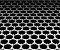 Электроны очень быстро проходят сквозь ячеистую сверхтонкую структуру графена, что обеспечивает значительно более высокую эффективность и малую энергоемкость компонентов приемопередатчиков  Электроны очень быстро проходят сквозь ячеистую сверхтонкую структуру графена, что обеспечивает значительно более высокую эффективность и малую энергоемкость компонентов приемопередатчиков