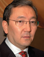 «Поскольку мы работаем со всемирно известными ИТ-поставщиками, к тому же придерживаемся мировых стандартов в области ИТ, капитализация банка, безусловно, повышается», — Аскар Кусаинов, заместитель председателя правления Народного Банка Казахстана