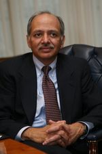 Амбудж Гойял: 