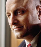 «Вам необходимо проанализировать свою операционную модель и подумать о том, каким образом и из каких соображений ее следует развивать. Нужно также задать себе вопрос, имеет ли смысл делать все это в сегодняшней среде» — Том Санзон, ИТ-директор банка Credit Suisse