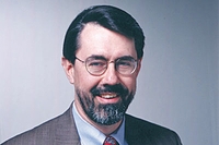 Основателем компании Transmeta, получившей известность своими пионерскими разработками в области микропроцессоров с низким потреблением энергии, был легендарный Дейв Дитцел 