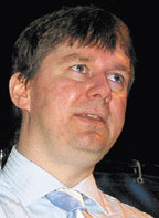 Рональд Бикелаар: «Гипервизор Viridian, составляющий основу технологии Windows Virtualization, появится не позднее чем через 180 дней после объявления серверной операционной системы Longhorn»