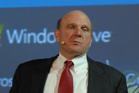 Наиболее успешными Internet-проектами Microsoft Стив Балмер считает браузер Internet Explorer, а также платформу .Net как эффективную базу для создания новых Web-приложений 