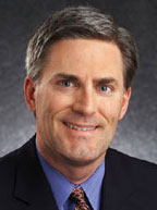 По словам Томаса Кампфера, размеры Iomega до сих пор просто не позволяли ей разрабатывать и продвигать на рынок какие-либо продукты, помимо внешних устройств 