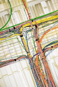 Рисунок 1. Основным условием эффективного функционирования системы охлаждения является тщательный выбор и исполнение проектных решений при прокладке и последующем обслуживании линейных кабелей, которые не должны мешать циркуляции охлаждающего воздуха.