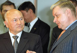 Юрий Лужков остался доволен системой, представленной Константином Ромодановским