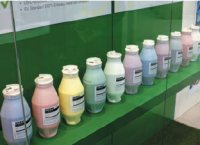 Xeikon не только предлагает широчайший ассортимент тонеров (помимо стандартной триады) для своих ЦПМ, но и гарантирует отсутствие в них опасных химикатов