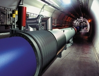 К всемирной сети обработки данных LHC подключено около 30 тыс. серверов с более чем 100 тыс. процессорных ядер