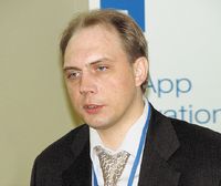 По мнению Романа Волкова, NetApp пройдет через нынешнюю сложную полосу в экономике не менее успешно, чем через кризис, вызванный крахом «доткомов»