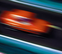 сейчас связь людей и компьютеров, находящихся в движущихся автомобилях, с сетью требует довольно медленных и дорогих спутниковых или сотовых каналов передачи данных. Однако растет спрос на мгновенный, непрерывный и интерактивный доступ для работы в Web, голосовой связи, мультимедиа и других аналогичных приложений