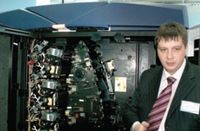 С. Кузьменко признался, что на примере iGen4 он впервые познакомился с машиной, которая полностью избавляет оператора от головной боли из-за полошения на оттисках