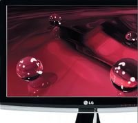 Производитель ориентирует монитор LG W2253 TQ на домашнего пользователя, и потому дизайн у него соответствующий. Так, окантовка экрана выполнена из глянцевого пластика, как, впрочем, и остальная часть устройства, включая подставку. Конечно, выглядит эта модель весьма неплохо, однако и различные загрязнения на корпусе, увы, заметны также хорошо