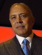 Арун Сарин: «Мы должны сократить число операционных систем; разработчики приложений просто не в состоянии предложить версии для такого множества различных платформ»  Арун Сарин: «Мы должны сократить число операционных систем; разработчики приложений просто не в состоянии предложить версии для такого множества различных платформ»