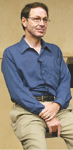 Рик Рашид: «На развитие отрасли самое серьезное влияние в будущем (впрочем, это происходит и сейчас) будет оказывать стоимость хранения. Если раньше нас заботило, как избавиться от чего-либо, то сейчас нас интересует, что мы можем сохранить»