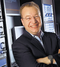 Стивен Илоп: «Мы осознаем, какие огромные возможности на рынке открываются перед нами, но должны ощутимо повысить эффективность работы»