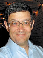 Эндрю Мортон, ведущий разработчик ядра, уверен, что ни у одной организации нет реальных возможностей самостоятельно его развивать