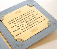 С помощью коллекции чистоцеллюлозной бумаги Colorplan выполнена коробка для диска с песнями военных лет