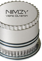 Частотный диапазон виброколонок составляет 220‑10 тыс. Гц, сопротивление — 6 Ом, чувствительность — 82 дБ/Вт/м. Диаметр устройства 49 мм, высота 44 мм