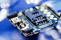 Платформа Ericsson M700 обеспечивает скорость загрузки данных до 100 Мбит/с по нисходящему каналу и до 50 Мбит/c — в обратном направлении 