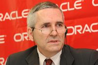 По словам Стефана Руссе, особенность Oracle Direct состоит в инновационности используемых средств коммуникации 