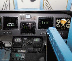 Кабину тренажера невозможно отличить от кабины боевой машины