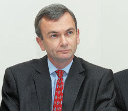 Хью Пеглер: «Мы рассматриваем не только технологические, но и деловые аспекты проблем заказчиков, выделяя специфику различных отраслей, чтобы адаптировать для них наши решения»