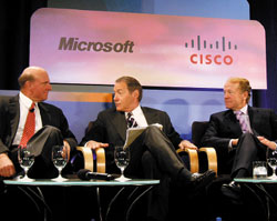 Совместное интервью Стива Балмера и главы компании Cisco Systems Джона Чамберса, двух тяжеловесов компьютерной индустрии, состоявшееся в Нью-Йорке, было посвящено сотрудничеству Cisco и Microsoft