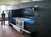 В ассортименте Eurotech — рулонный 5-метровый УФ-принтер Malakan и гибридная модель PARS (на снимке), находящаяся в стадии бета-тестирования. Ноэто уже третий экземпляр — два работают у заказчиков