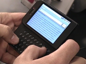 Возможно, самым многообещающим телефоном года оказалась модель HTC T-Mobile G1