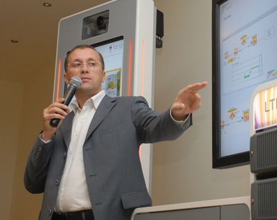 Михаил Старовойтов считает бессмысленным поиск нового «убийственного» приложения, ведь со временем у людей не появляются новые органы чувств. 