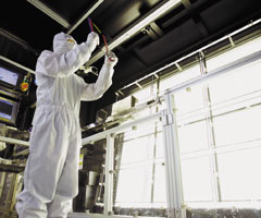 Производственные линии, которые строит сейчас Samsung, смогут выпускать базовые пластины размерами до 2,2х2,5 м. Это так называемое восьмое поколение пластин. В будущем, заявляют представители компании, в Samsung намерены перей?ти прямо к заводам одиннадцатого поколения, выпускающим пластины 3,2х3,6 м