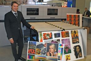 Н. Клушин заверяет, что при необходимости печати по неподготовленному гофрокартону лучшей машины, чем Durst Rhopac 160, не найти