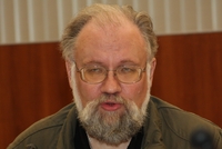 Владимир Чуров: "Если нам удастся организовать дистанционное голосование хотя бы на территории России, экономия составит миллиард рублей" 