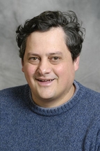 По мнению Эвнера Левина, способность компании заинтересовать молодых специалистов приобретает важнейшее значение для развития ее бизнеса и ликвидации явственно обозначившейся цифровой пропасти 