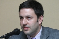 По словам Милана Прохаски, в программе Software United заложена идея предложить разработчикам платформу для создания открытых решений как для "настольных", так и для серверных применений 