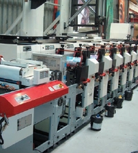 Особенность сервоприводной флексомашины MPS EF 330 — валы охлаждения полотна в каждой печатной секции