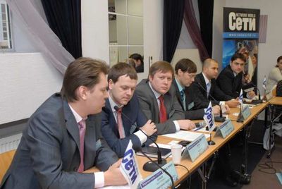 За одним столом собрались представители операторских компаний, которые являются прямыми конкурентами на рынке корпоративных услуг связи 