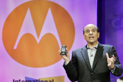 Предыдущий директор Motorola Эд Зандер подал в отставку в конце ноября
