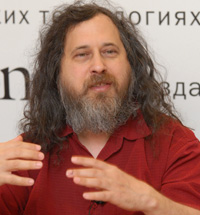 Ричард Столлман за любимым делом – пропагандой свободного программного обеспечения 