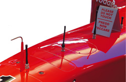 Вряд ли кто-нибудь обращал внимание на четыре малозаметные антенны на носу болида Ferrari, а между тем именно они порой могут определить исход состязания