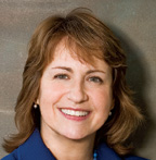 Бизнес-стратег — Дейдра Вудс, которая занимает должность ИТ-директора и заместителя декана в Вартонской школе университета Пенсильвании, уделяет основное внимание внешним клиентам