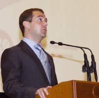 Дмитрий Медведев: «В масштабах страны Internet способствует преодолению цифрового неравенства»