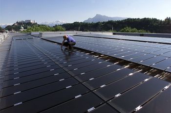 Для производителей поликристаллического кремния бурный рост солнечной энергетики в последние несколько лет оказался неожиданным 