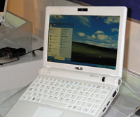 Новая модель ASUS Eee PC имеет дисплей с диагональю 8,9 дюйма