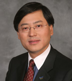 Юаньцин Ян: "Мы должны изменить мнение некоторых пользователей о том, что Китай может производить только дешевые продукты"  Юаньцин Ян: "Мы должны изменить мнение некоторых пользователей о том, что Китай может производить только дешевые продукты"