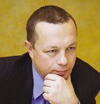 «Оптимизация бизнес-процессов осуществляется на двух уровнях: внутри функциональных структур и на уровне подразделения, координирующего процессы»,  Алексей Лымарь, директор по ИТ компании «Мир»