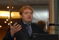 Юрий Самойлов: «Переход от простых услуг к расширенному сервису осуществляется одновременно с ростом доверия клиентов к оператору ЦОД». 